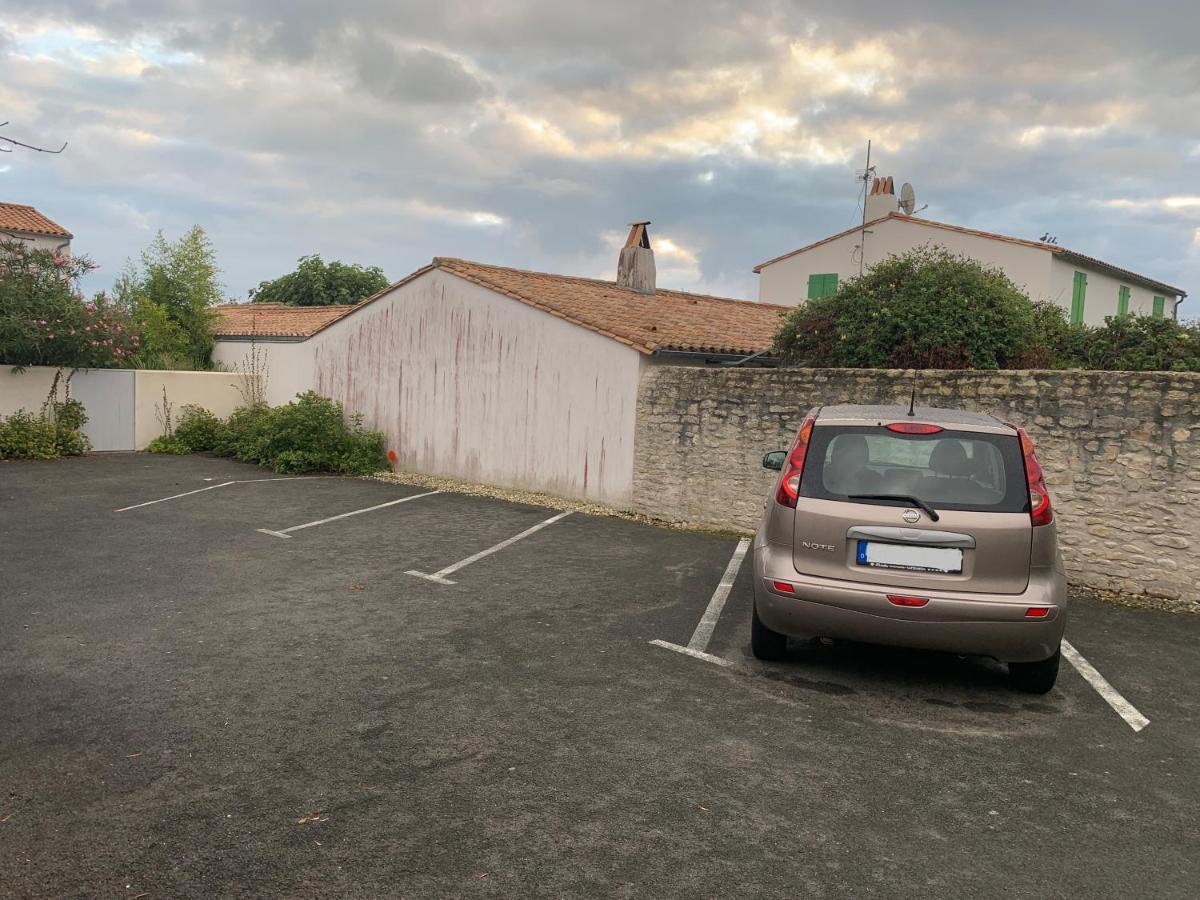 Ma Re Basse Villa La Flotte Luaran gambar