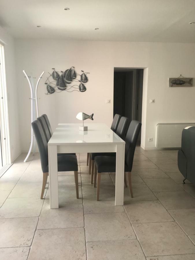 Ma Re Basse Villa La Flotte Luaran gambar
